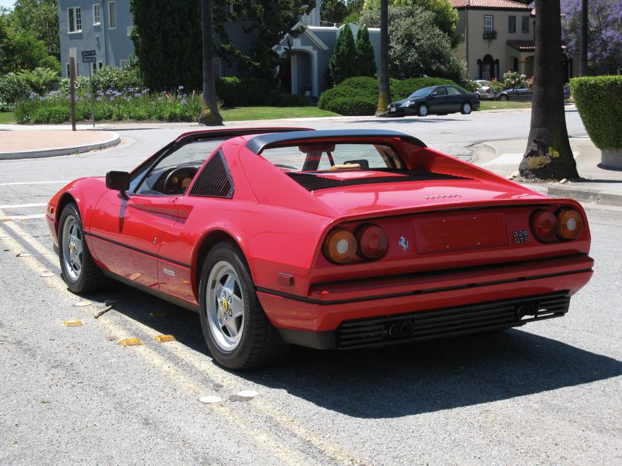  Ferrari 328 GTS 1989 года  (фото 4 из 16)